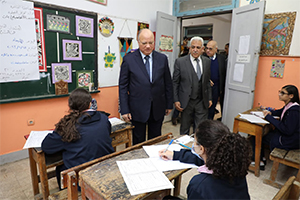 محافظ القاهرة يتفقد بدء إمتحانات الترم الأول للشهادة الإعدادية