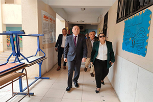 محافظ القاهرة يتفقد عدًدا من اللجان المعدة لانتخابات مجلس النواب