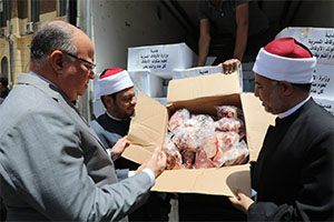 محافظ القاهرة يتفقد دفعة جديدة من مشروع لحوم صكوك الإطعام لعام 2023 