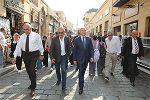 محافظ القاهرة يتفقد مشروع تطوير منطقة القاهرة التاريخية