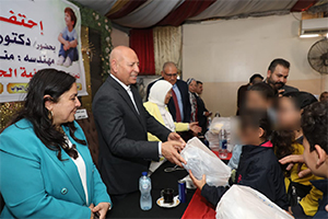  محافظ القاهرة يشارك في احتفالية يوم اليتيم بحي السلام أول