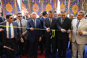 وزير الزراعة ومحافظ القاهرة يفتتحان معرض السلع والمنتجات الغذائية بباب الشعرية 