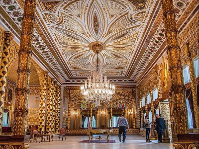 http://www.cairo.gov.eg/en/Photos/English_site/culture/cairo%20history/manial_palace4.jpg