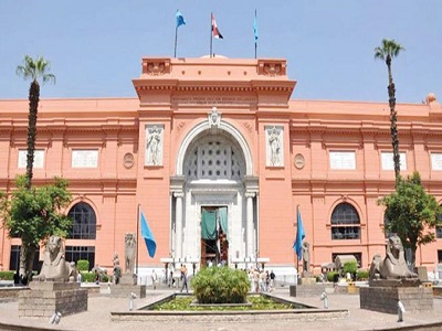 http://www.cairo.gov.eg/en/Photos/English_site/new%20in%20cairo/Egyptian_museum.jpg
